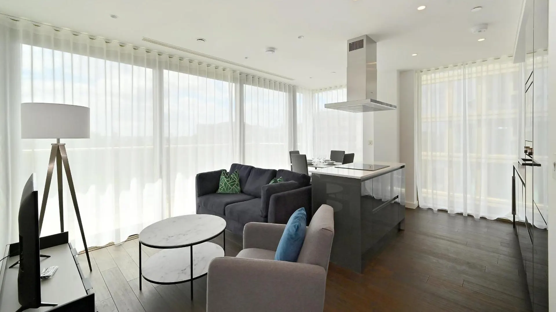 Access Tower Hill Apartment London
